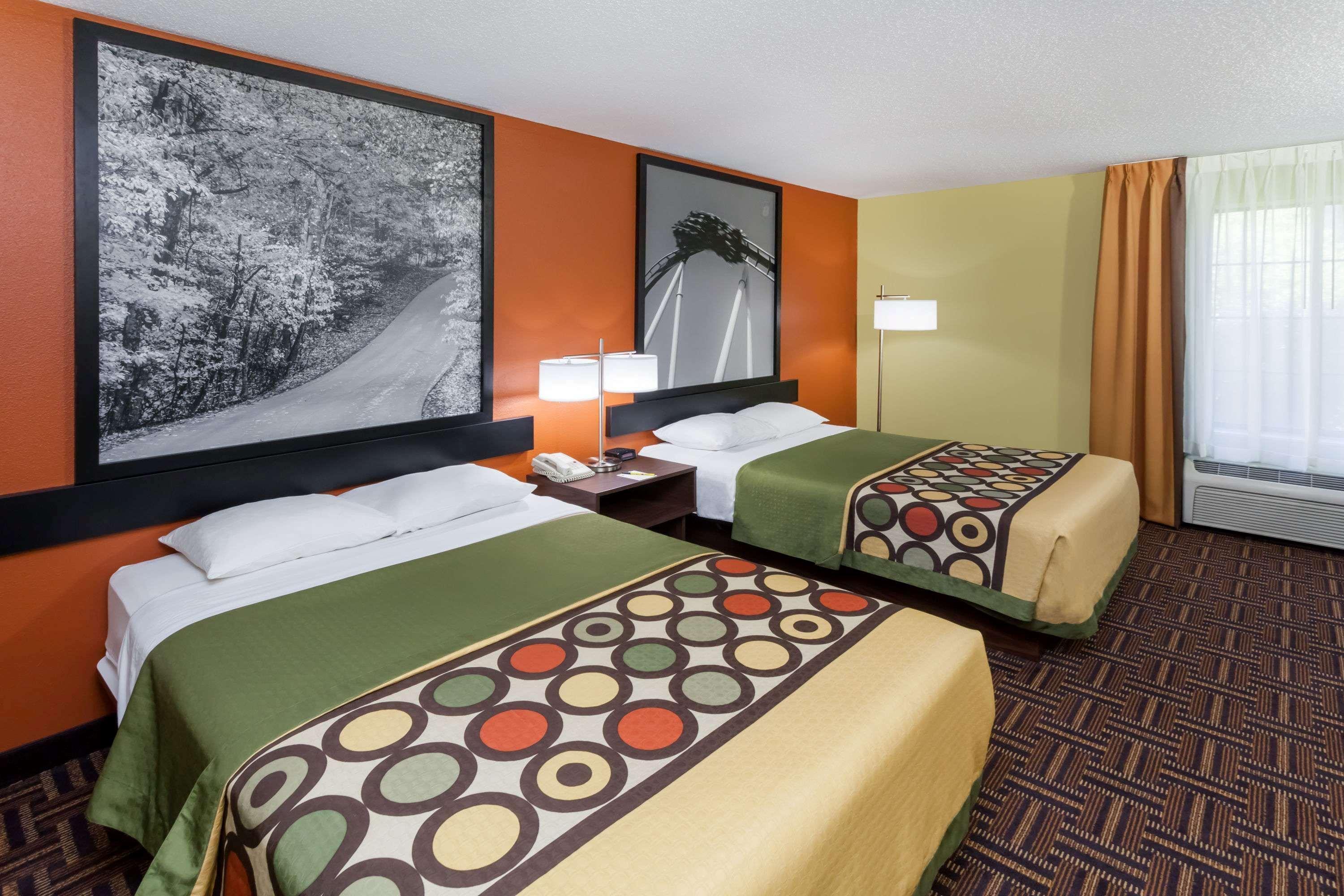 Super 8 By Wyndham Rochester Exterior photo