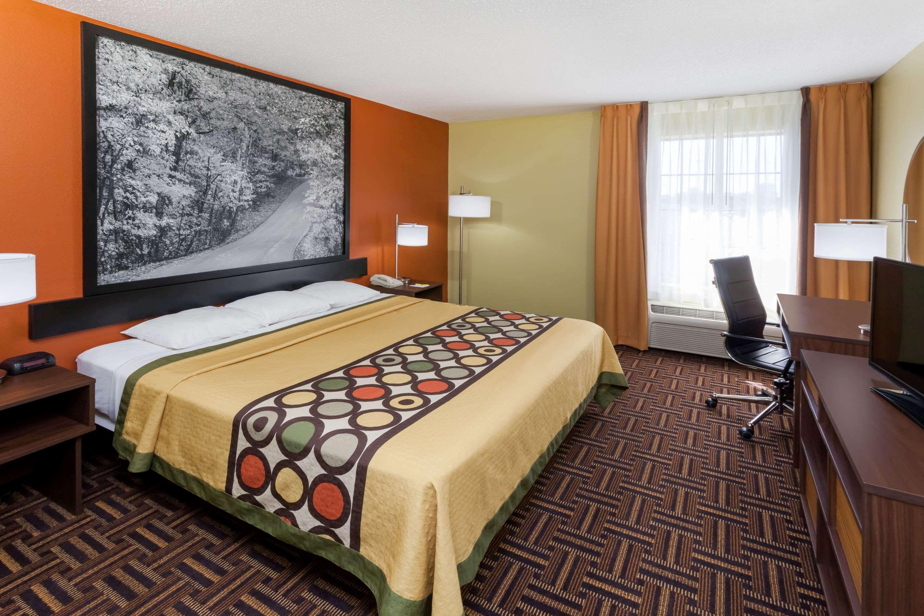 Super 8 By Wyndham Rochester Exterior photo